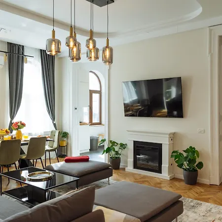 The Golden Palace Apartment Bucharest