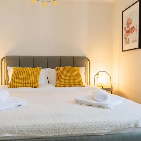 The Golden Palace Apartment Bucharest