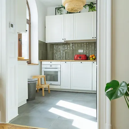 The Golden Palace Apartment
