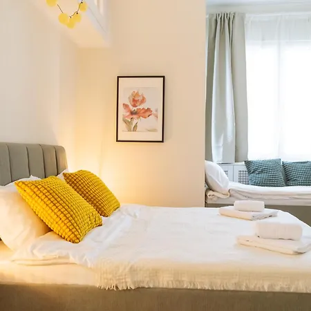 The Golden Palace Apartment *