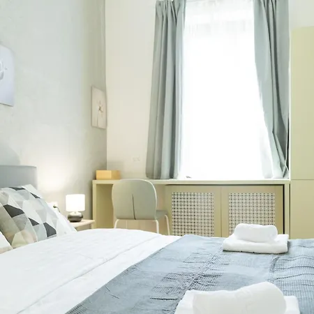 Apartment The Golden Palace *